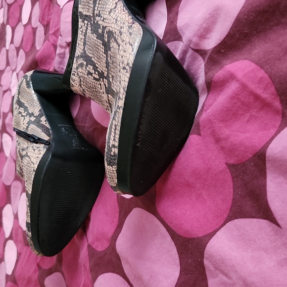 Marks and Spencer Autograph snake skin leather booties - Picture 3 of 8